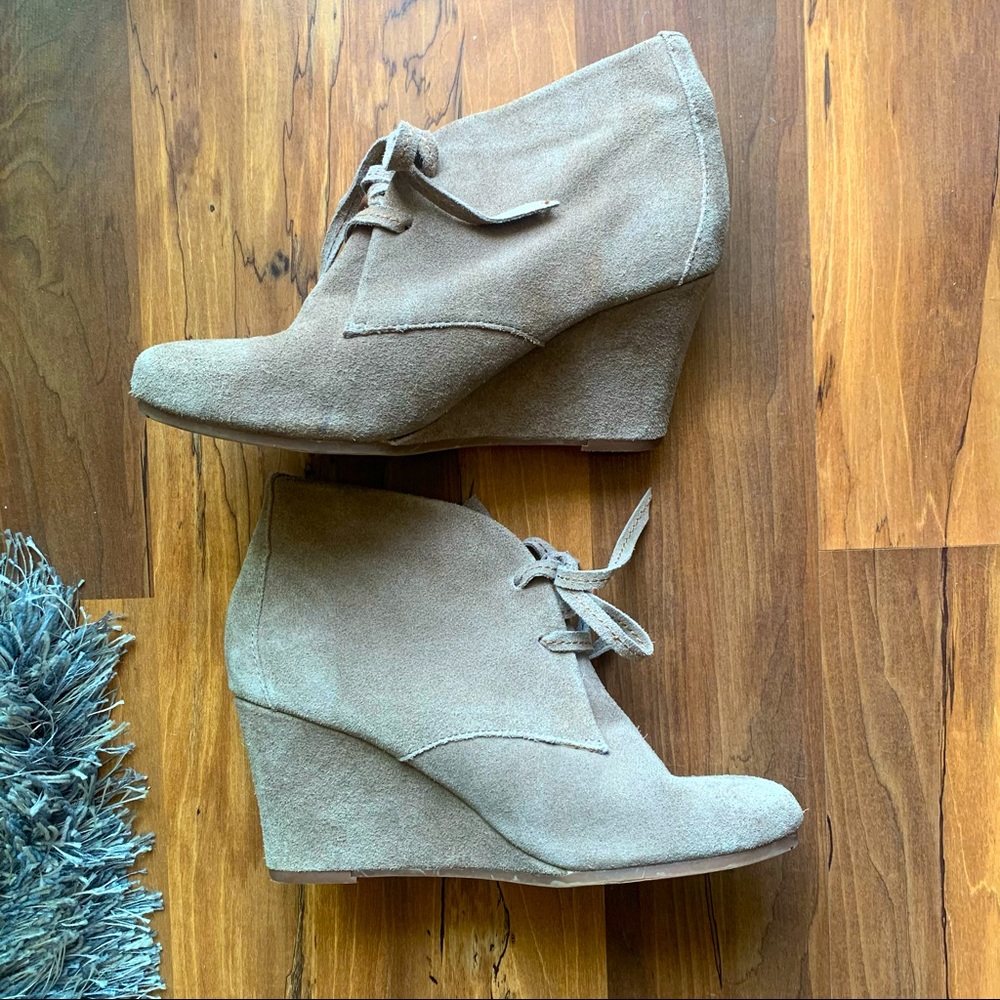 Dolce Vita Taupe Booties - Size 8